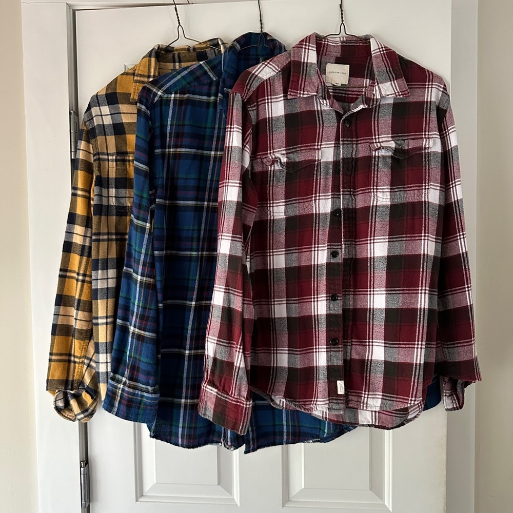 ALL THREE shirts are bunched in this purchase!